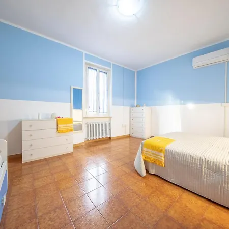 Smeraldo Pt Myho Casa דירה ג'וליאנובה